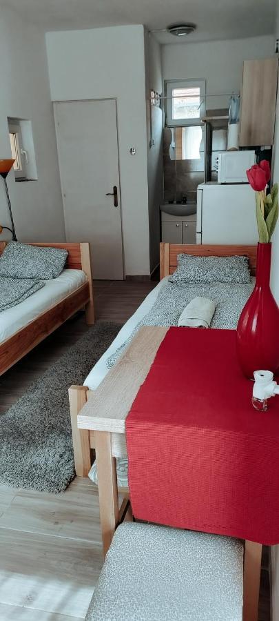 Napfeny Apartmanhaz Balatonberény Εξωτερικό φωτογραφία