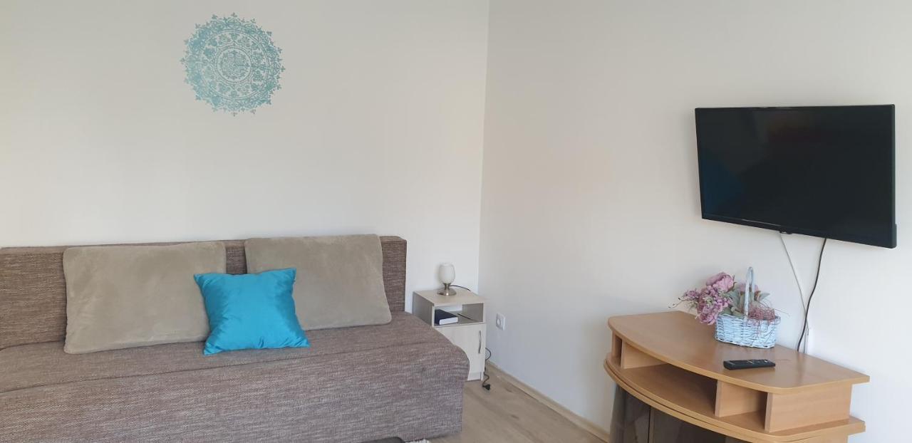 Napfeny Apartmanhaz Balatonberény Εξωτερικό φωτογραφία