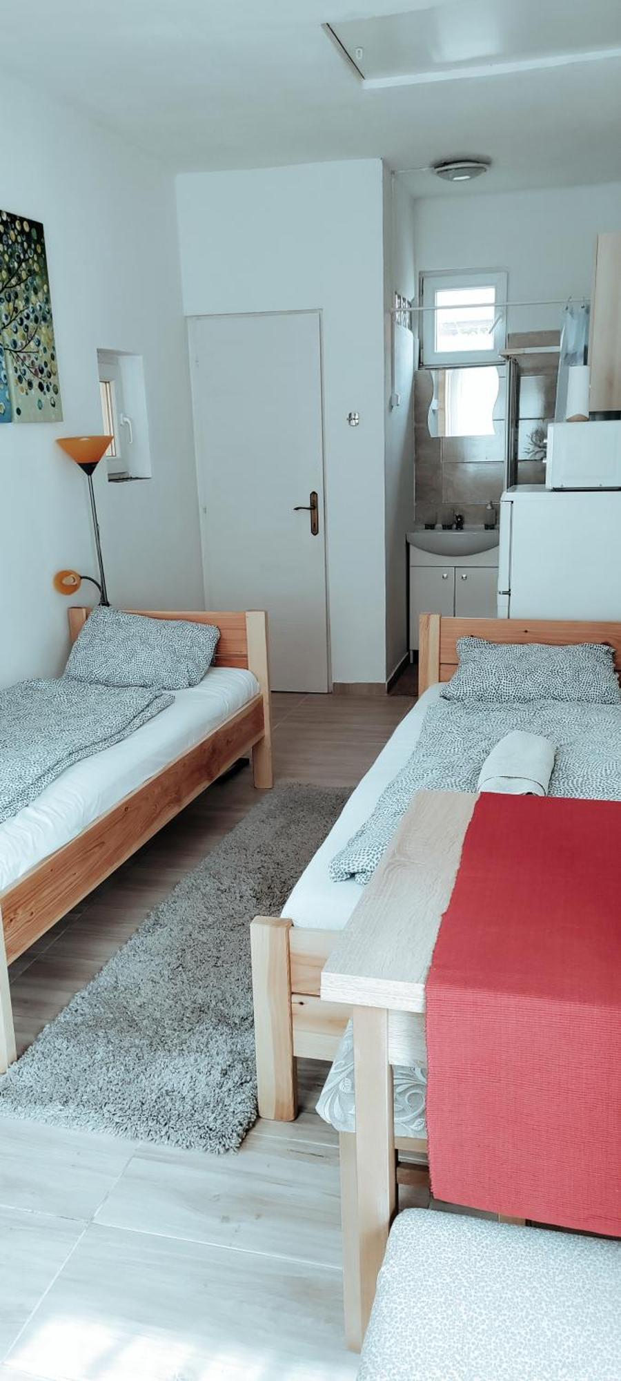 Napfeny Apartmanhaz Balatonberény Δωμάτιο φωτογραφία
